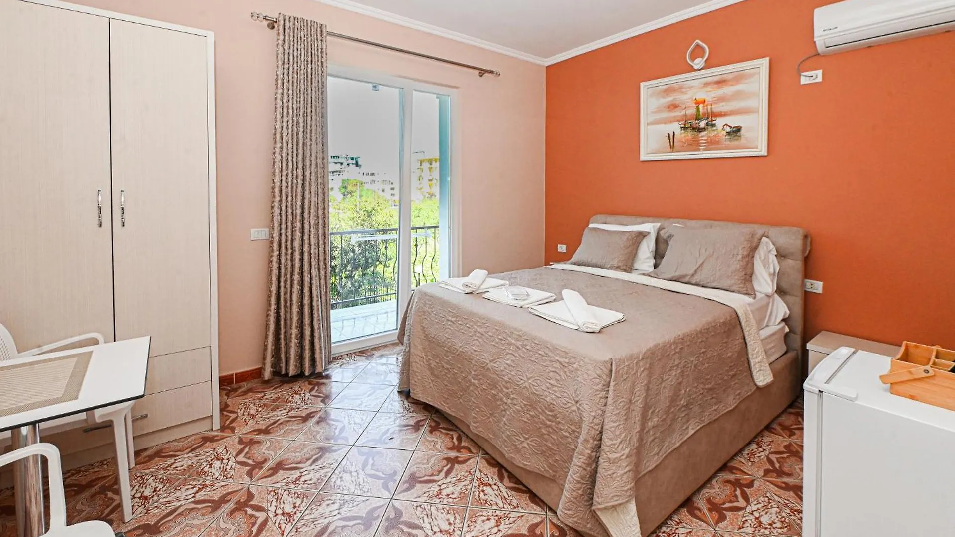 ***  Hotel Fama Škalngur Albanien