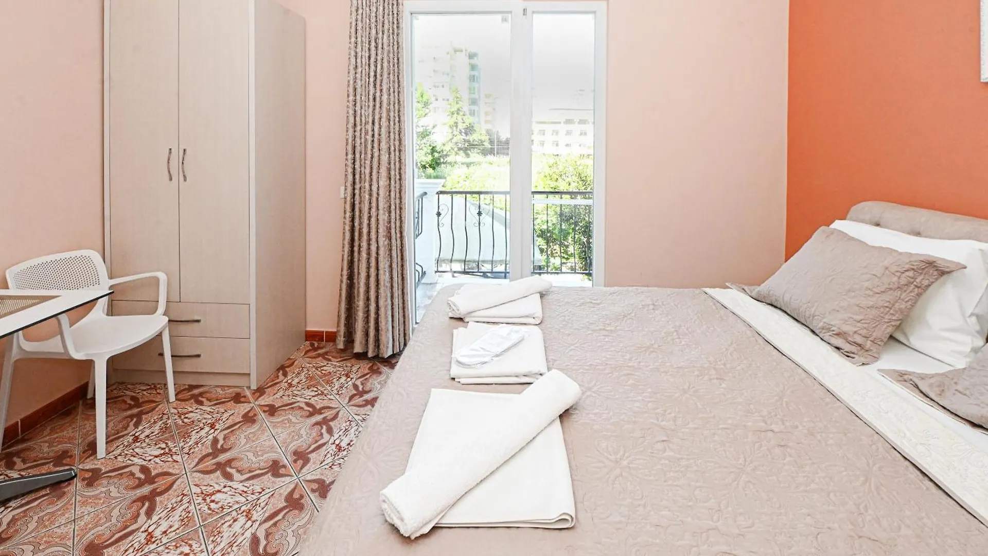 Hotel Fama Škalngur 3*,  Albanien
