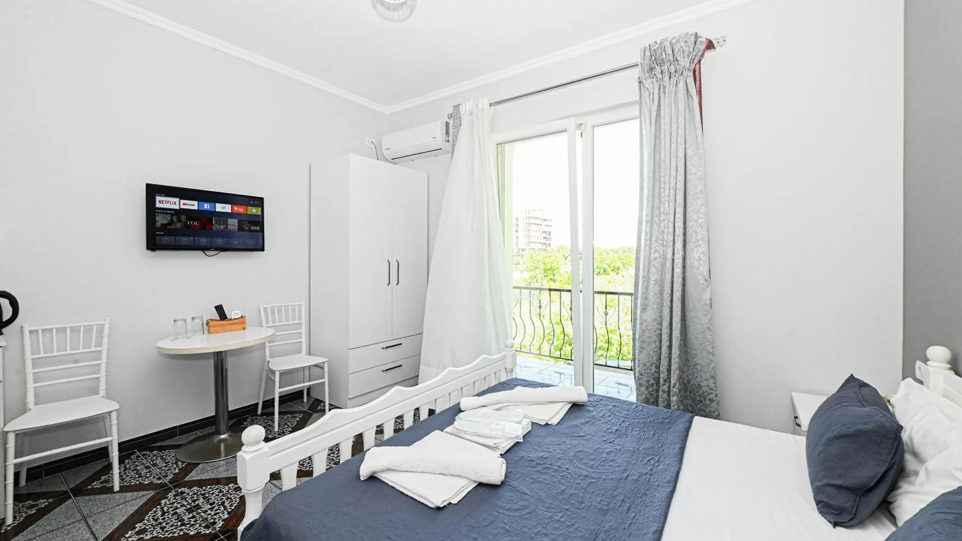 Hotel Fama Škalngur 3*,