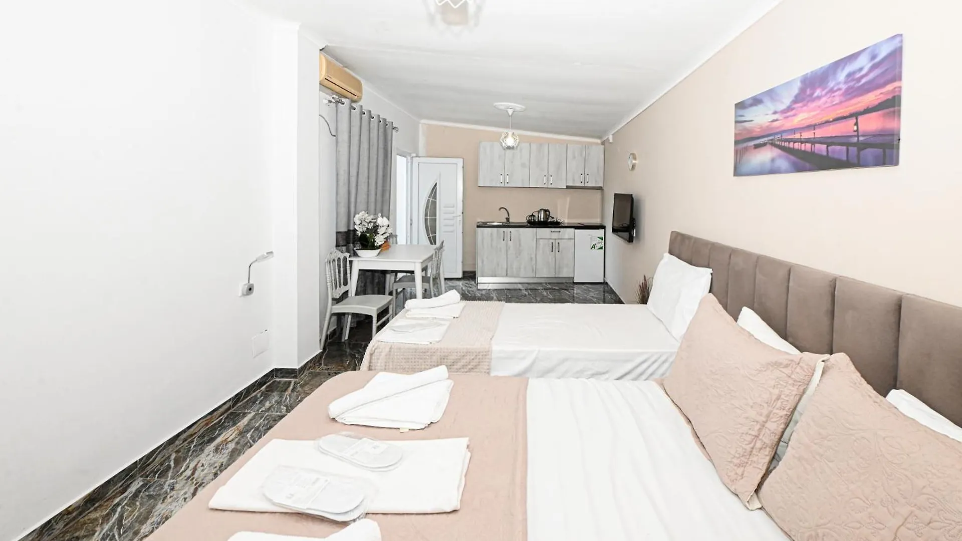 Hotel Fama Shkallnur 3*,  Albania