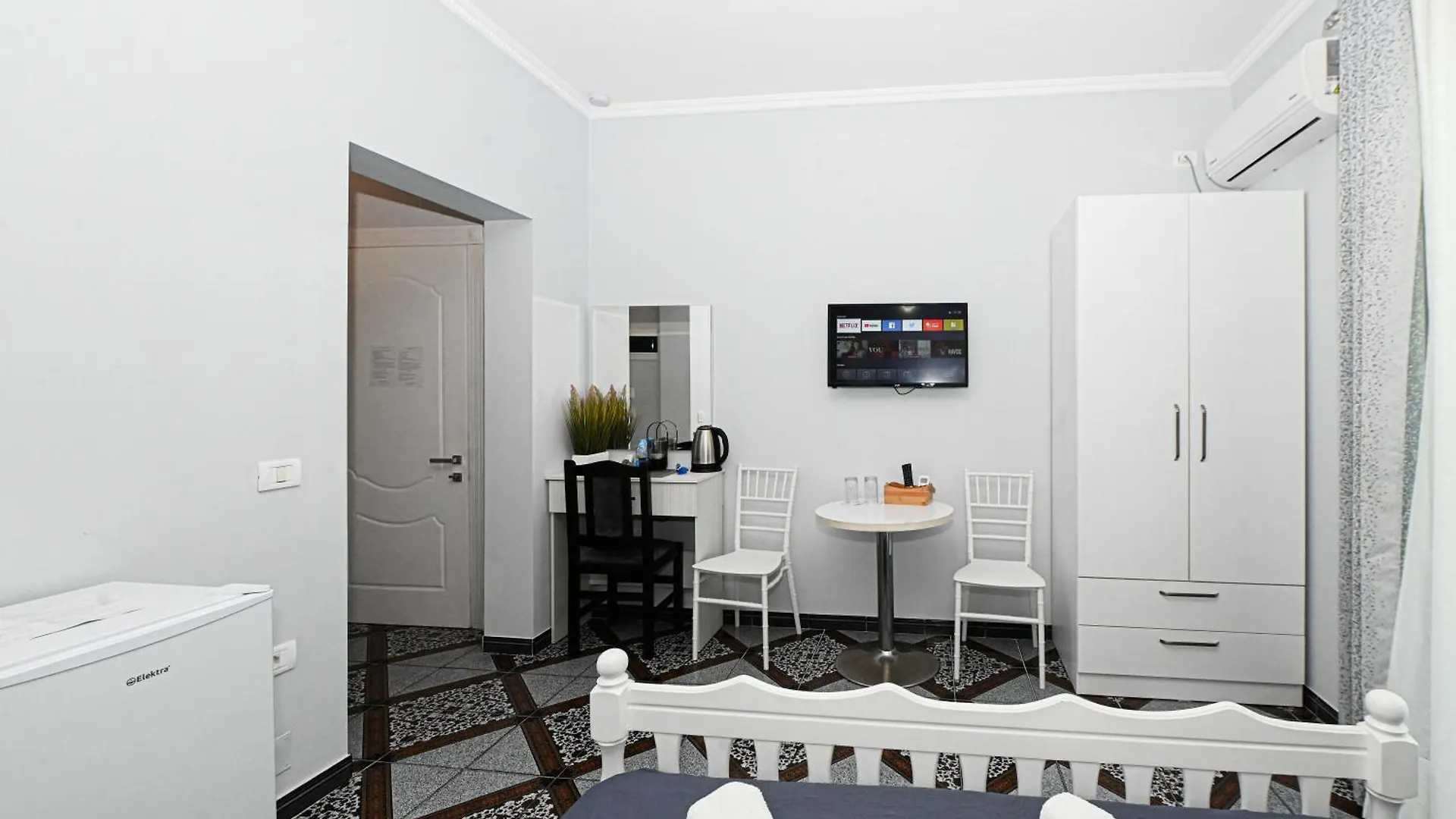 Hotel Fama Shkallnur 3*,  Albania