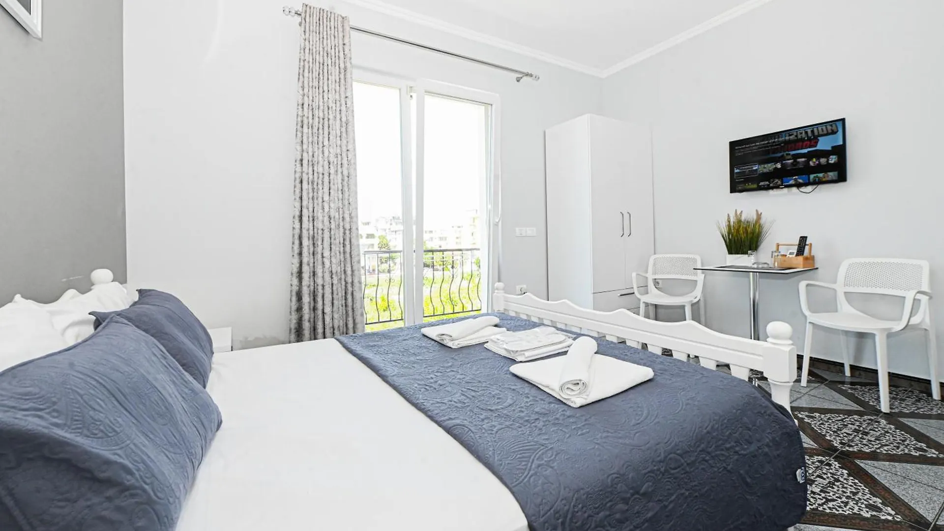 Hotel Fama Shkallnur