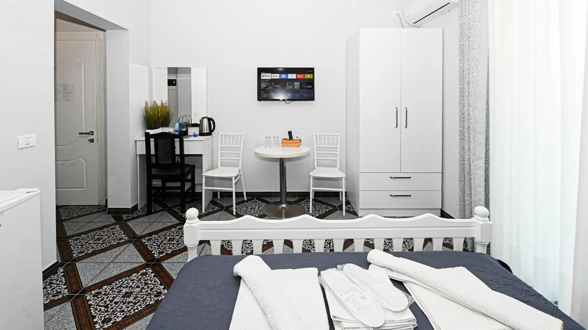 Hotel Fama Shkallnur